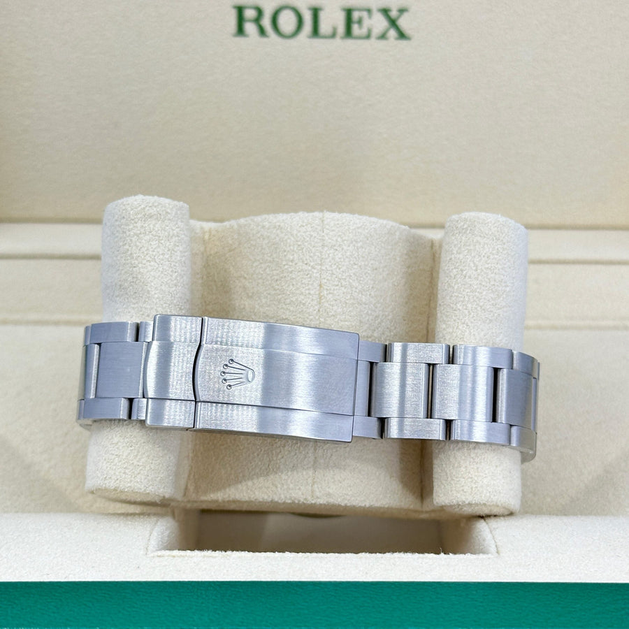 Oyster Perpetual 41 No Date, Oystersteel, 41mm, Oyster, Ref# 124300-0005 — image 7