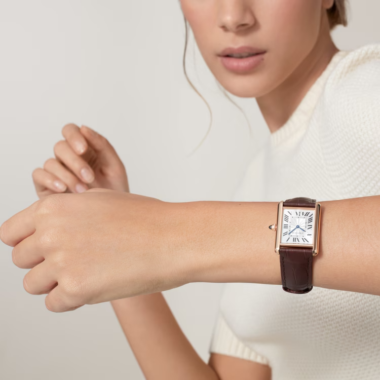 Unworn, Tank Louis, 18k Rose Gold, 33.7mm x 25.5mm, Ref# WGTA0011, box and papers — image 10