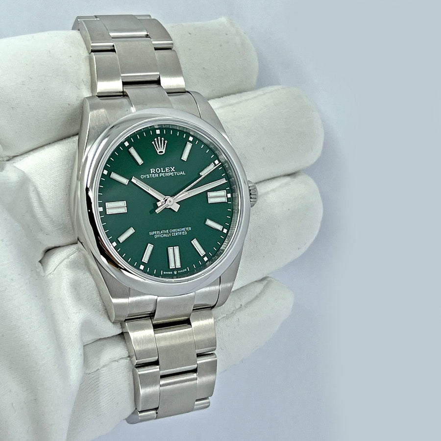 Oyster Perpetual 41 No Date, Oystersteel, 41mm, Oyster, Ref# 124300-0005 — image 10