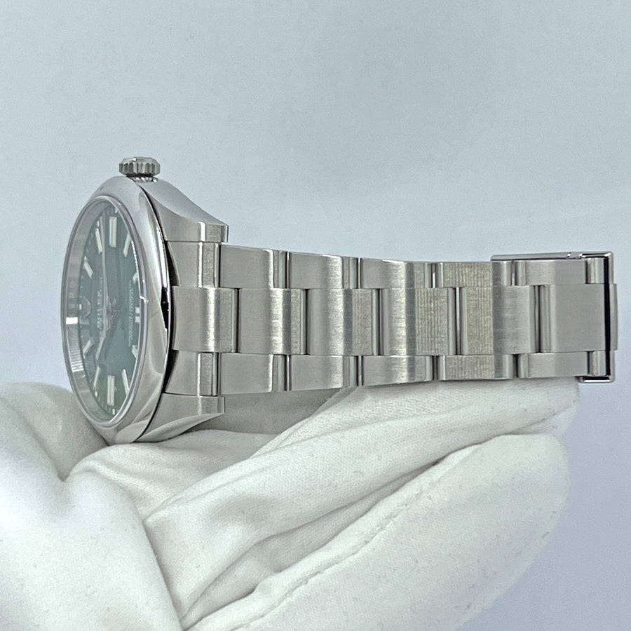 Oyster Perpetual 41 No Date, Oystersteel, 41mm, Oyster, Ref# 124300-0005 — image 11