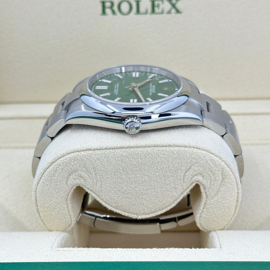 Oyster Perpetual 41 No Date, Oystersteel, 41mm, Oyster, Ref# 124300-0005 — image 5