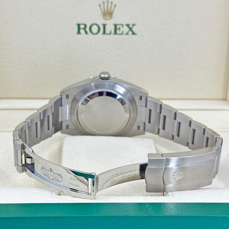 Oyster Perpetual 41 No Date, Oystersteel, 41mm, Oyster, Ref# 124300-0005 — image 9