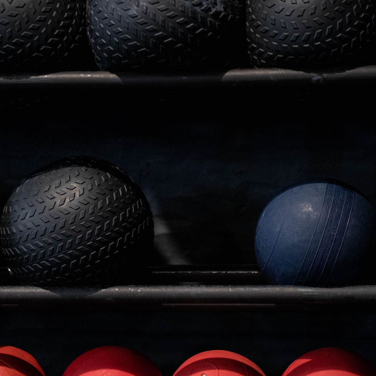 Yes4All Dynamic Slam Ball PVC Sand Filled Medicine Ball 10-40lbs Weight Ball - Black 15LBS