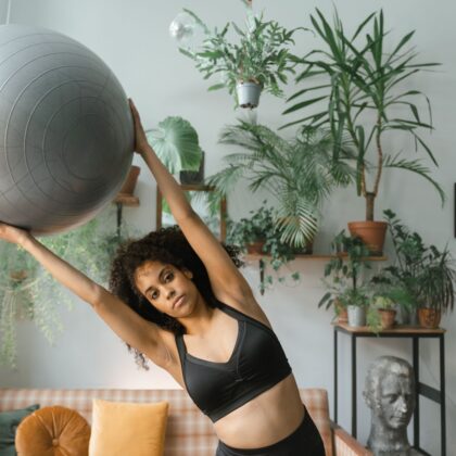 Yes4All Yoga Ball with Pump- Anti Burst & Extra Thick Stability Ball / Balance Ball / Fitness Ball- Small...